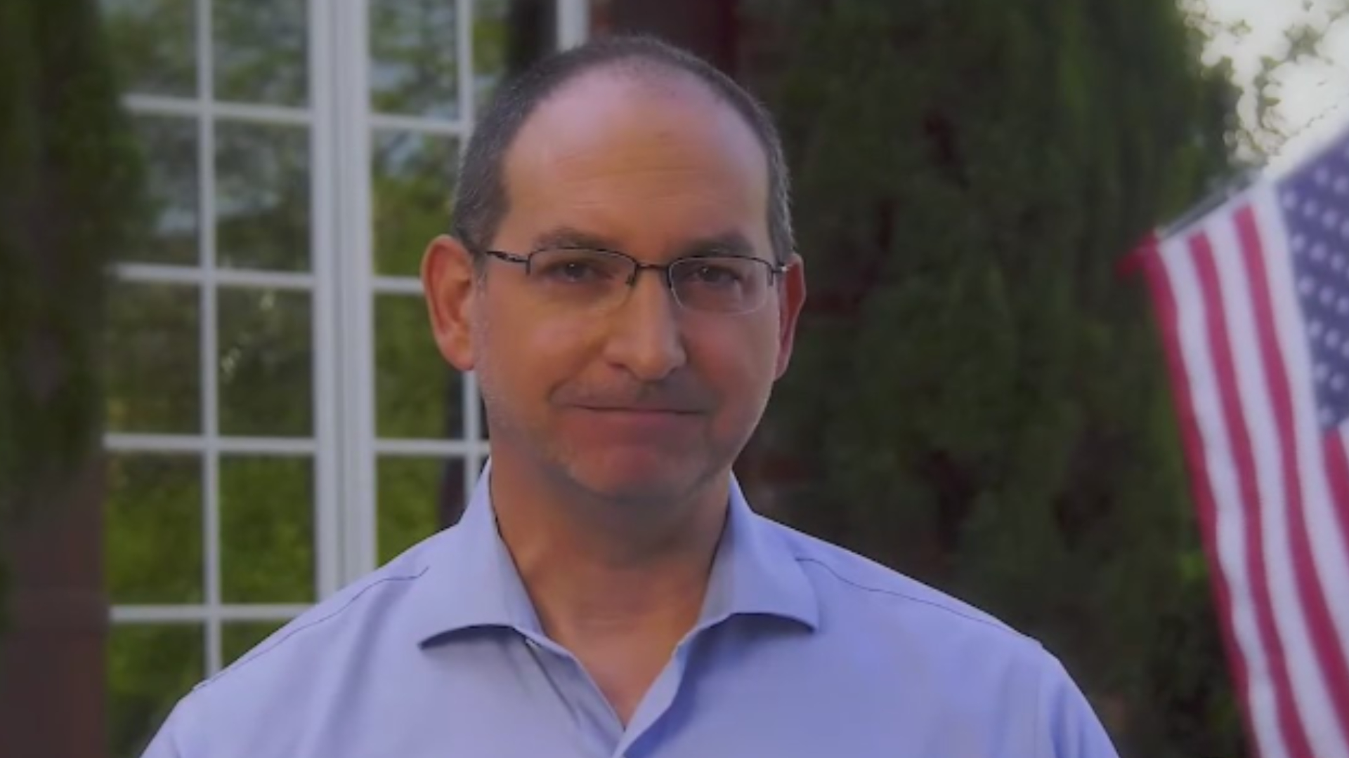 Gabe Esparza, el hispano que busca ser candidato a la Tesorería de