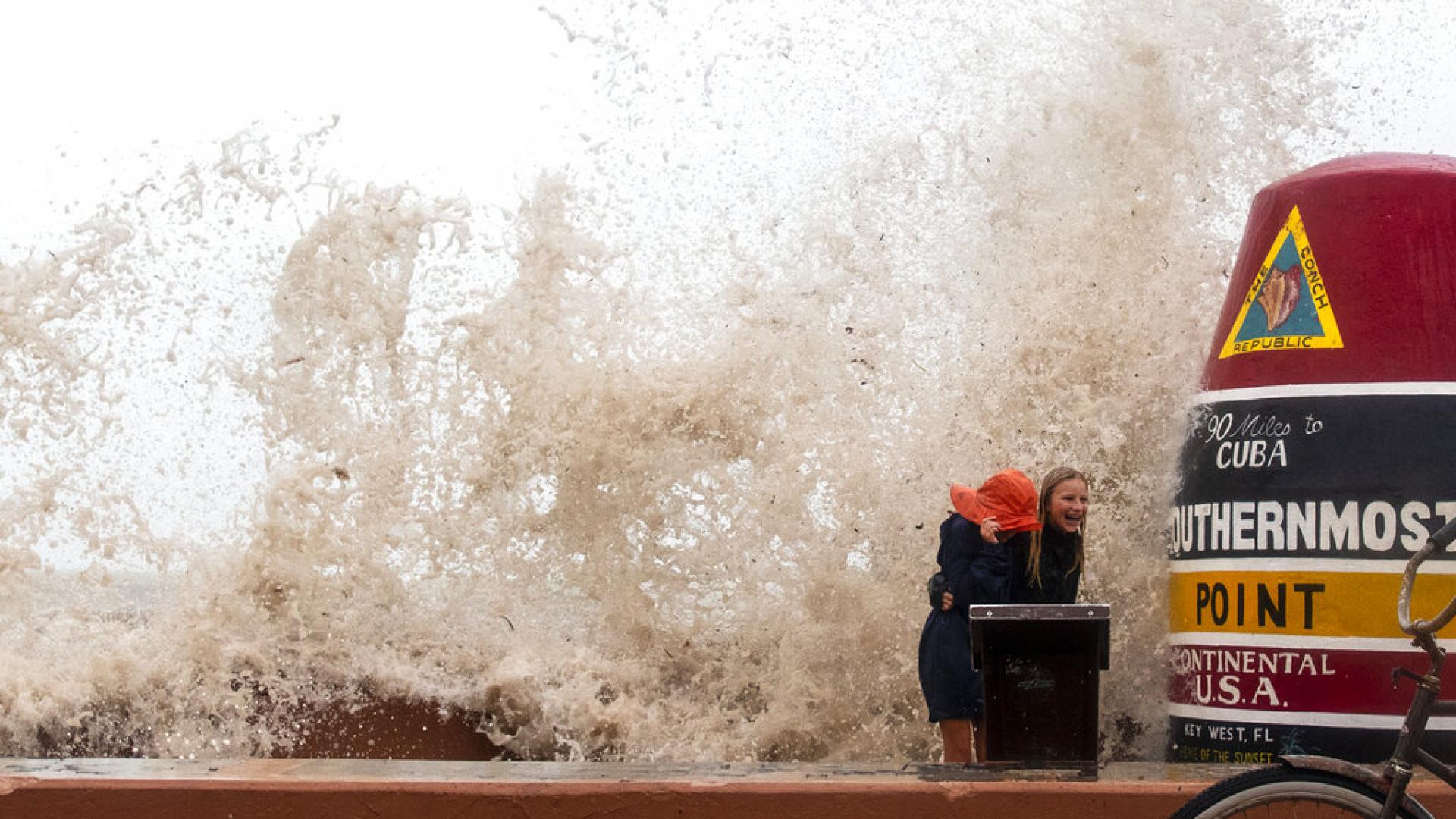 Imágenes de la fuerza del huracán Ian inundaciones en Cayo Hueso