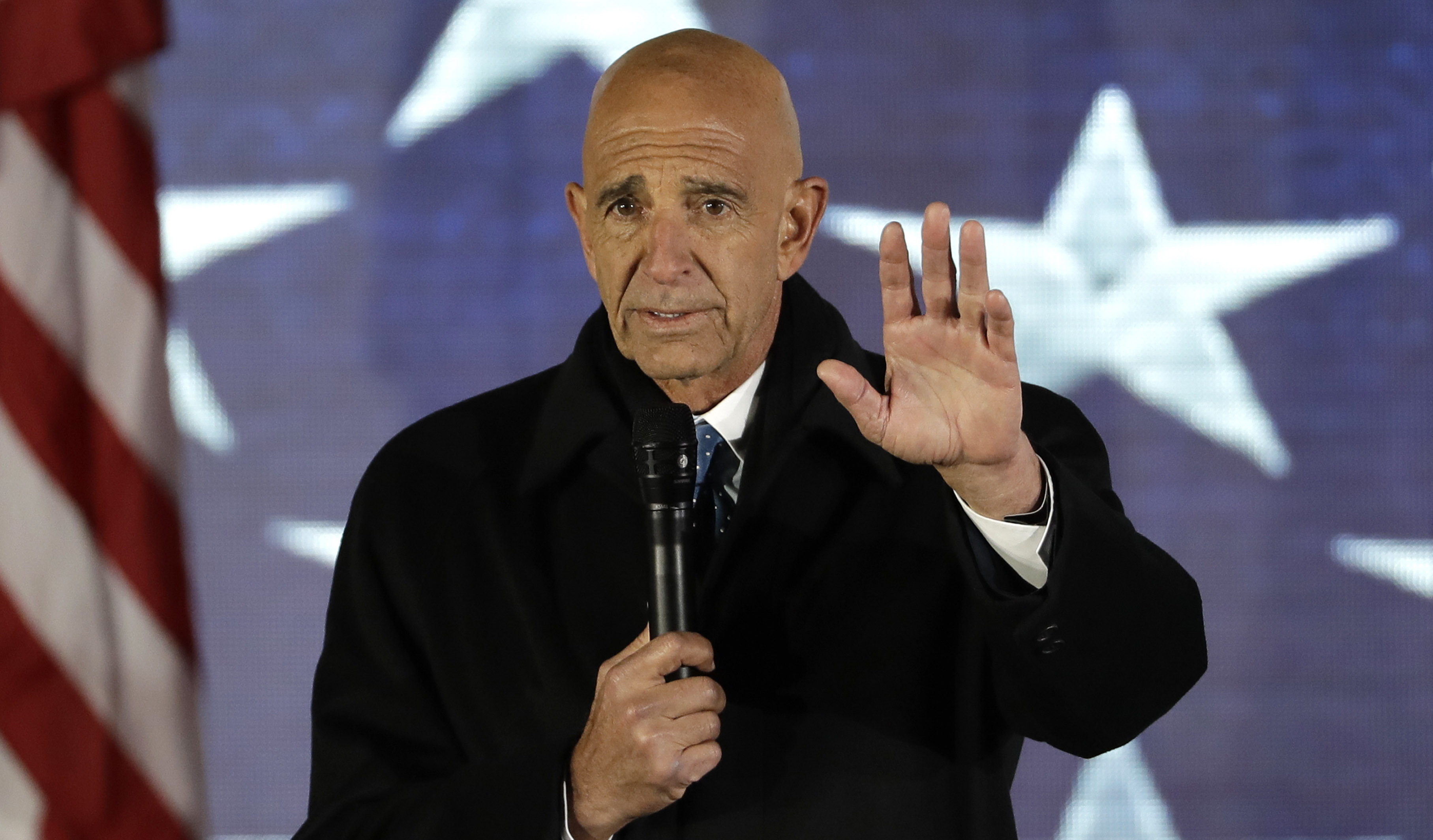 Director de inauguración de Donald Trump, arrestado por ser presunto agente extranjero en Estados Unidos | Noticias Univision Política - Vimarsana News