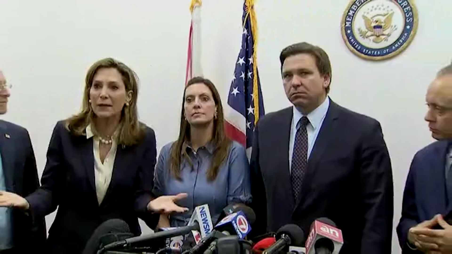 Congresistas republicanos por Florida publicanos piden a Biden ayudar a proporcionar el internet en Cuba | Univision 23 Miami WLTV - Vimarsana News