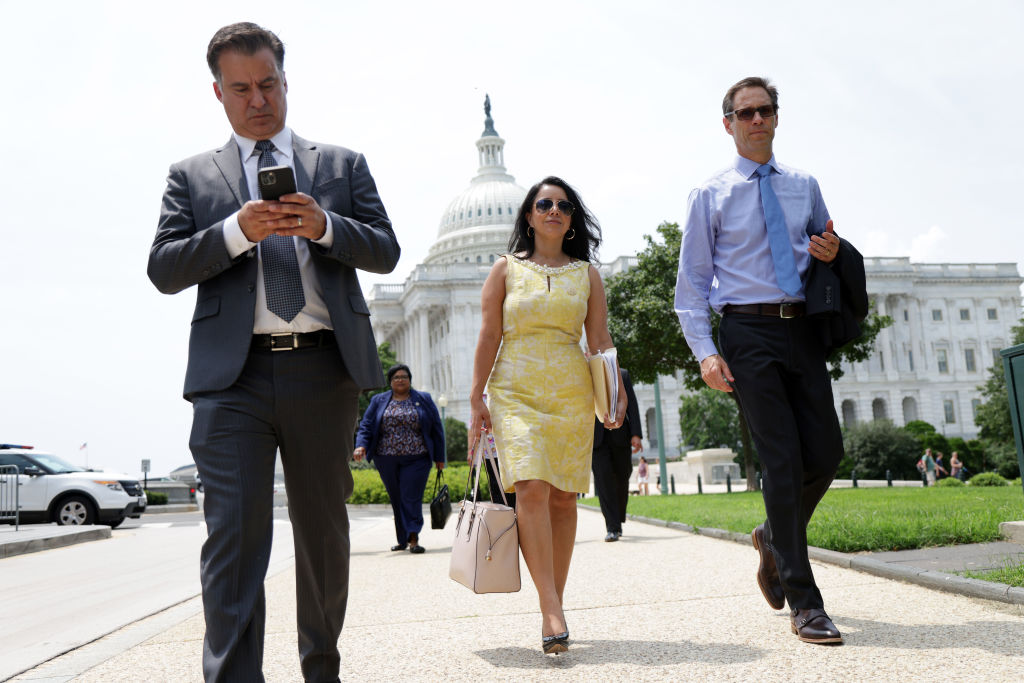 Los congresistas de Texas que están 'fugitivos' en Washington DC hacen malabares entre la política, sus trabajos y sus familias | Noticias Univision Política - Vimarsana News