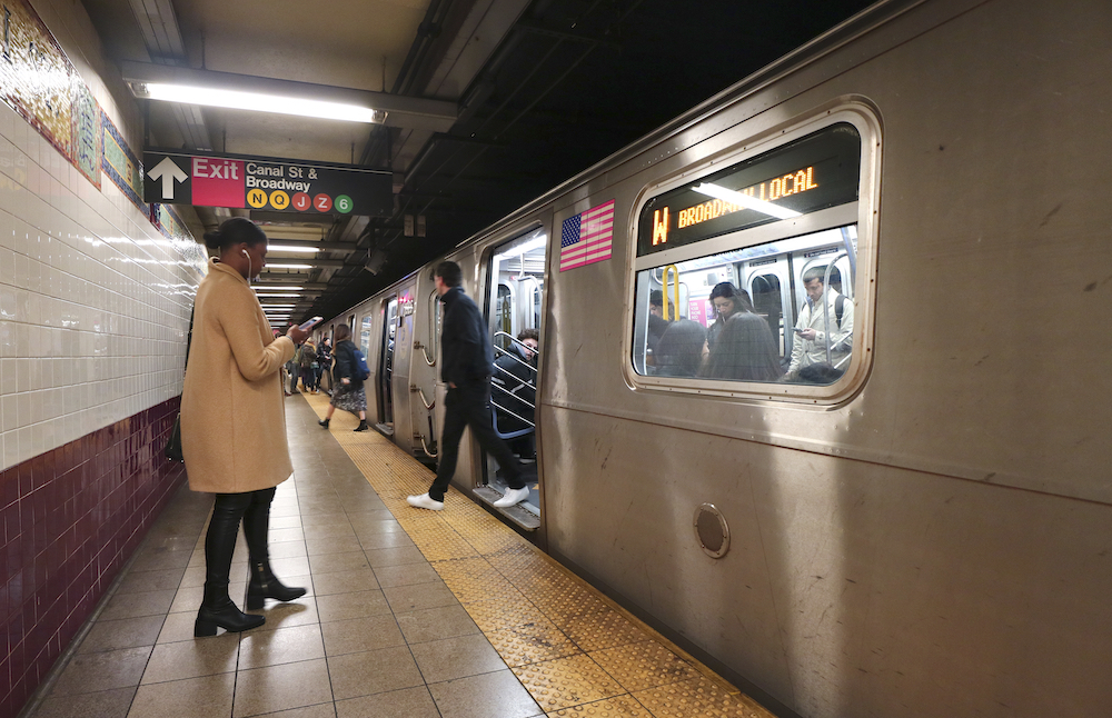 Retrasos en los trenes y crimen: las quejas más comunes de los usuarios del subway de Nueva York | Univision 41 Nueva York WXTV - Vimarsana News