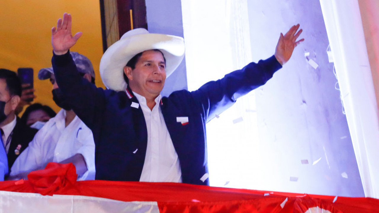 Pedro Castillo se alista para asumir la presidencia del Perú en medio de un panorama complejo e incierto | Noticias Univision América Latina - Vimarsana News