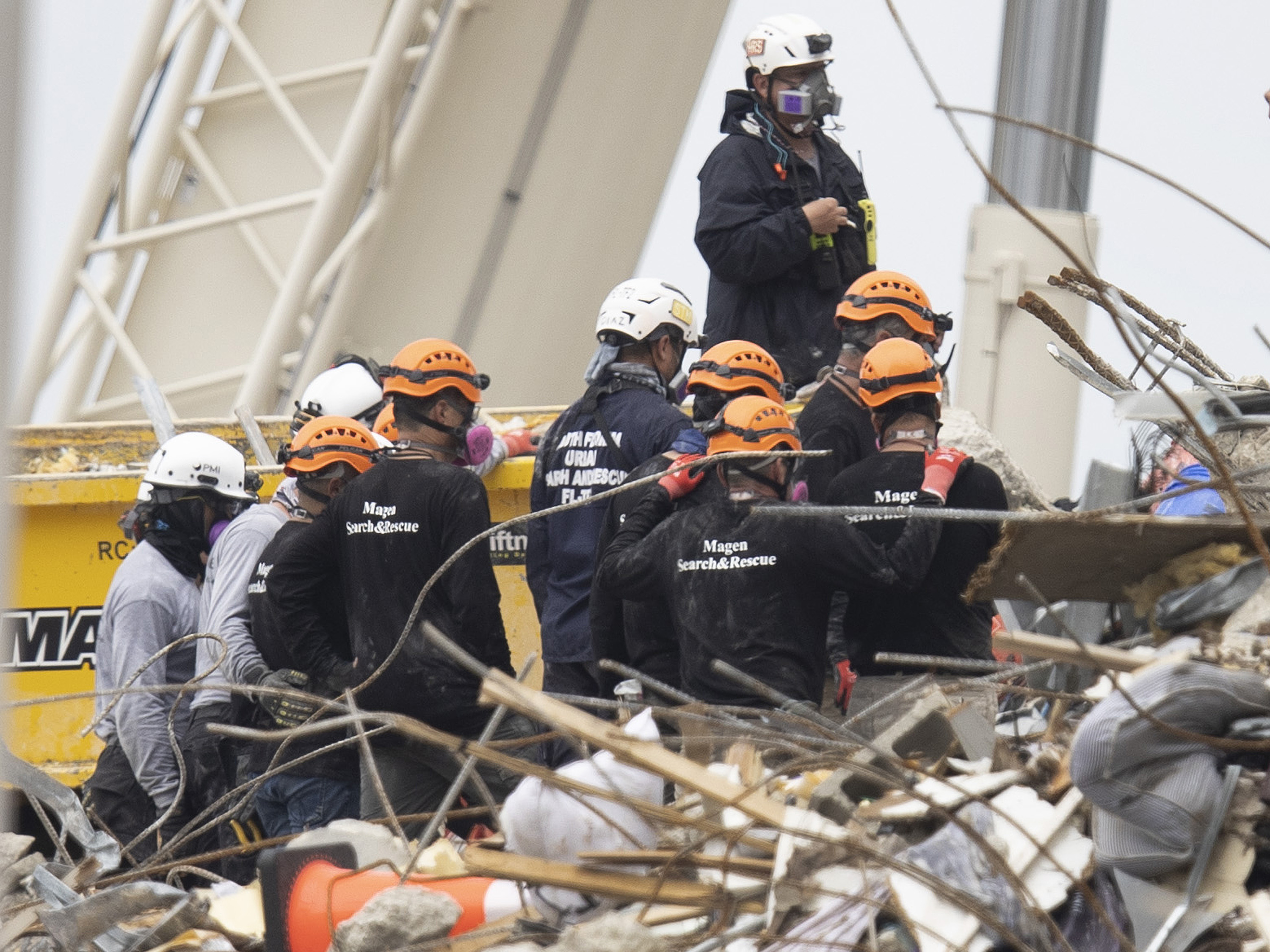 Se mantiene en 18 la cifra de víctimas mortales del derrumbe Champlain Towers en Surfside, reanudan la búsqueda | Univision 23 Miami WLTV - Vimarsana News